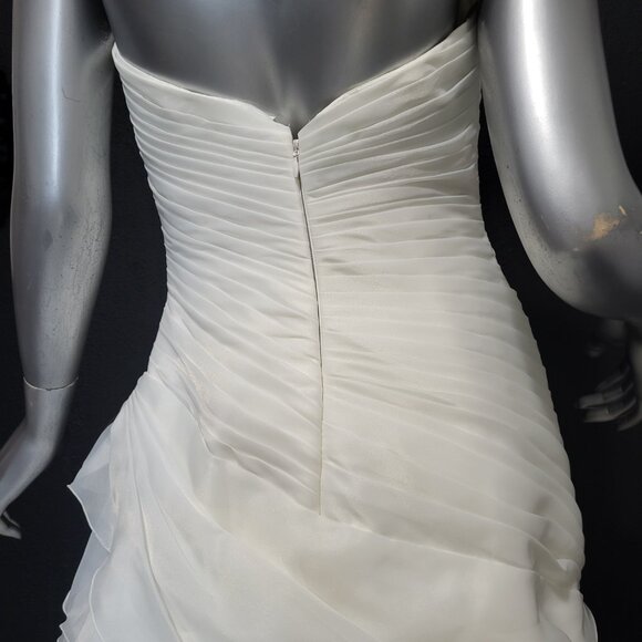 NWT~$1580~DEMETRIOS~4/6~IVORY OFF WHITE RUCHED RUFFLED STRAPLESS WEDDING DRESS - Picture 13 of 16